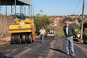 Prefeito Xavier inspeciona obras no Pantanal